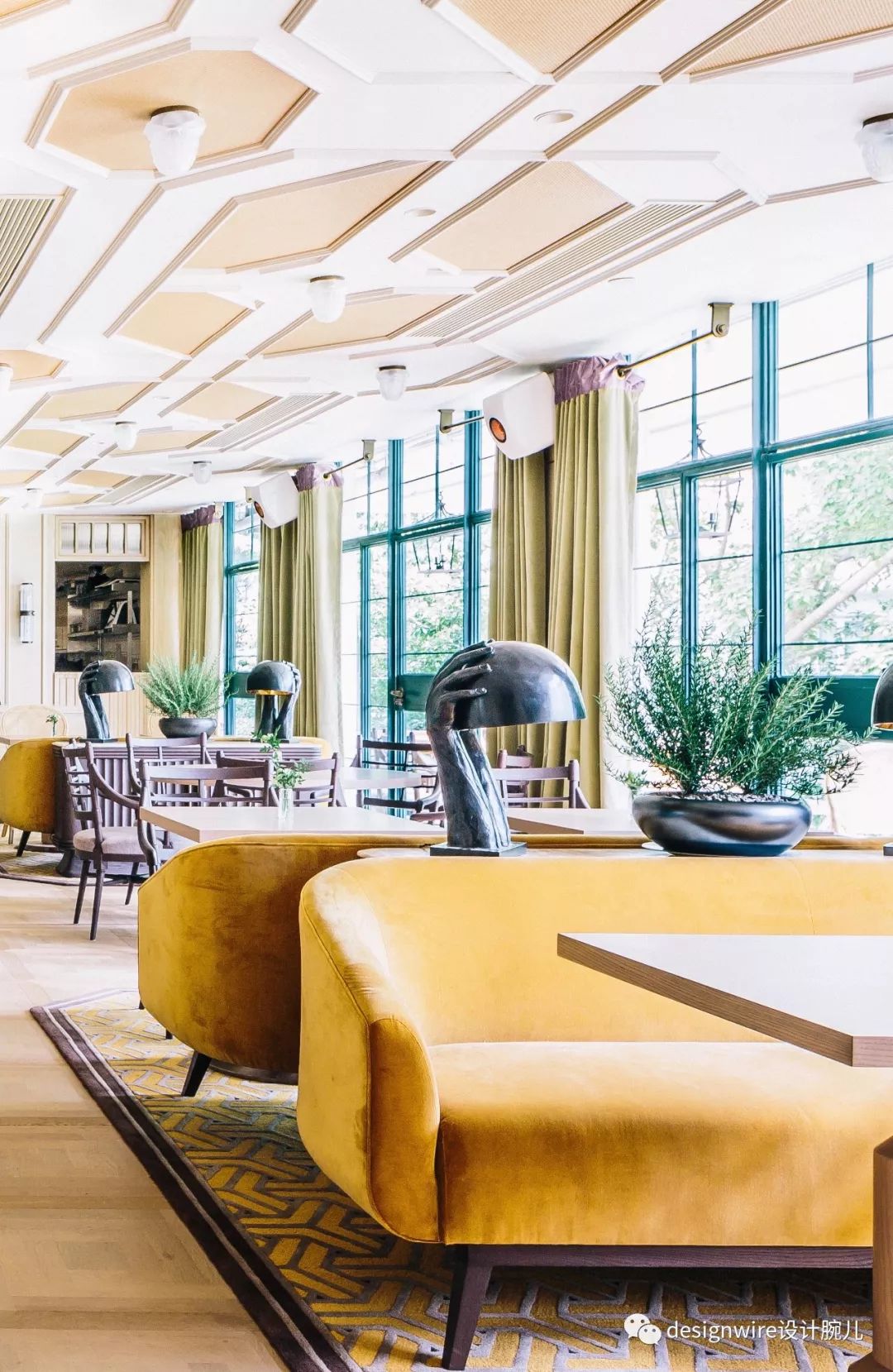 傅厚民香港 Louise 餐厅设计 | 复古与时尚的完美融合-50