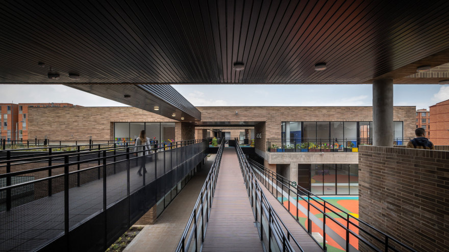 博萨的“El Recreo”幼儿园 · 城市教育中心的新星-3