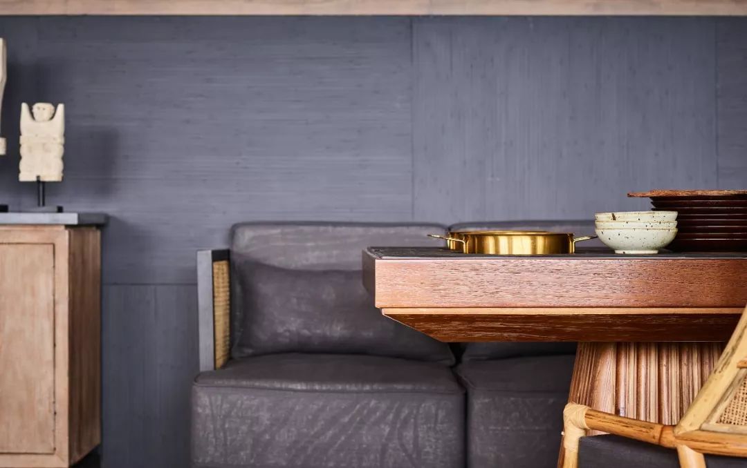 重庆“滟设”火锅 | 东方意境的灰色空间与超现实叙事-22