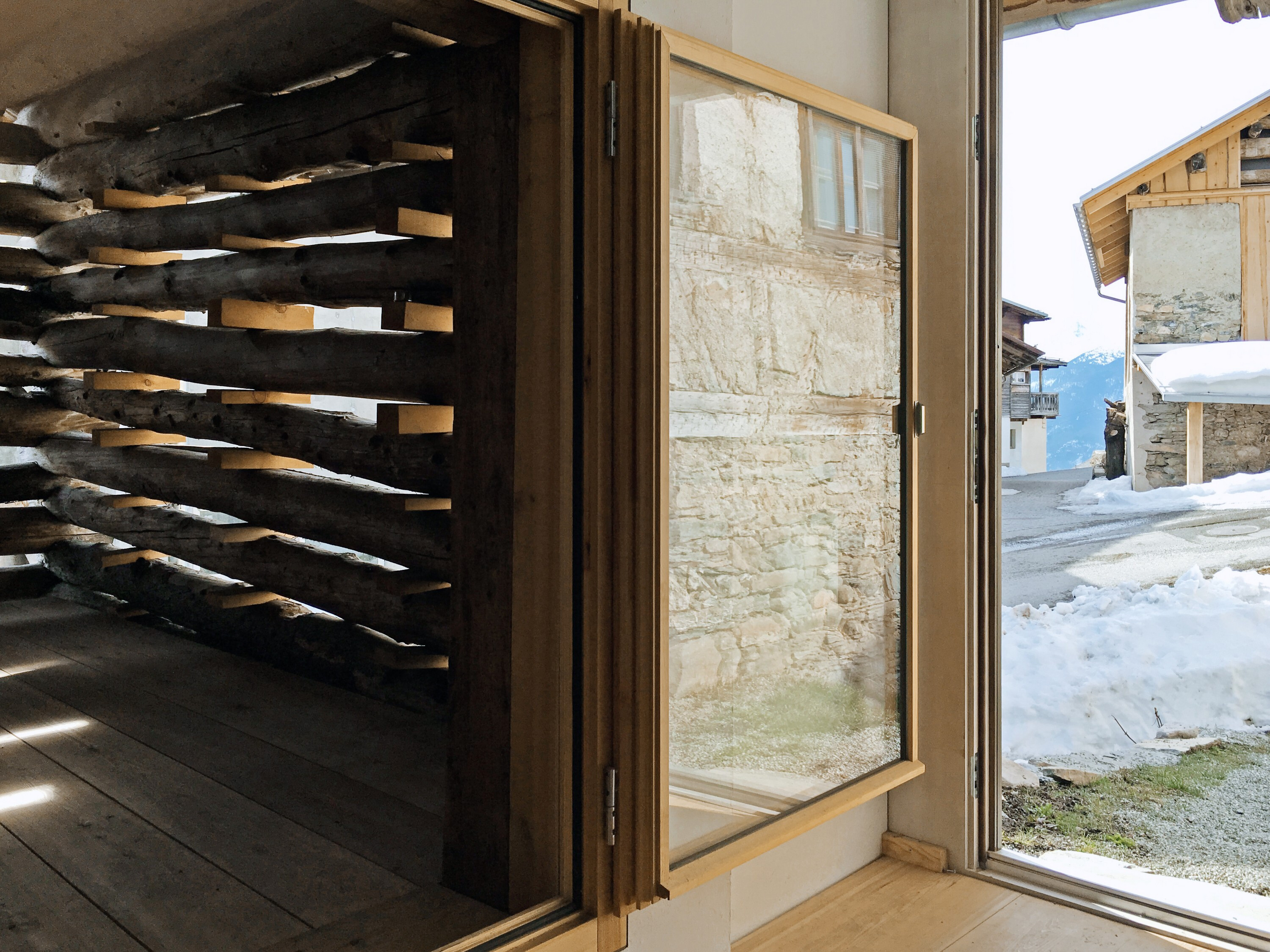 瑞士木质谷仓的蜕变 · 农村建筑的现代复兴-29