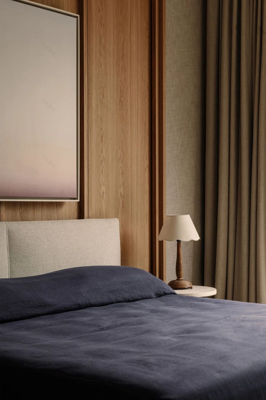 鸸鹋屋(注:EMU是鸸鹋,一种澳大利亚特有的鸟类,若这里的EMU有特殊含义,请提供更多背景信息以确保准确翻译) 丨华沙的工作室81.WAW-27