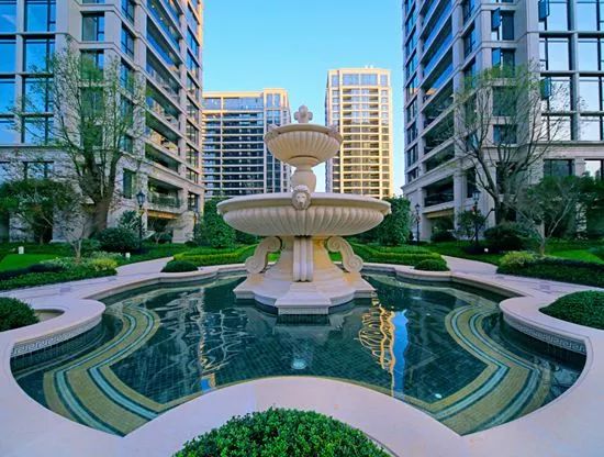 建筑设计中的对称美学-14