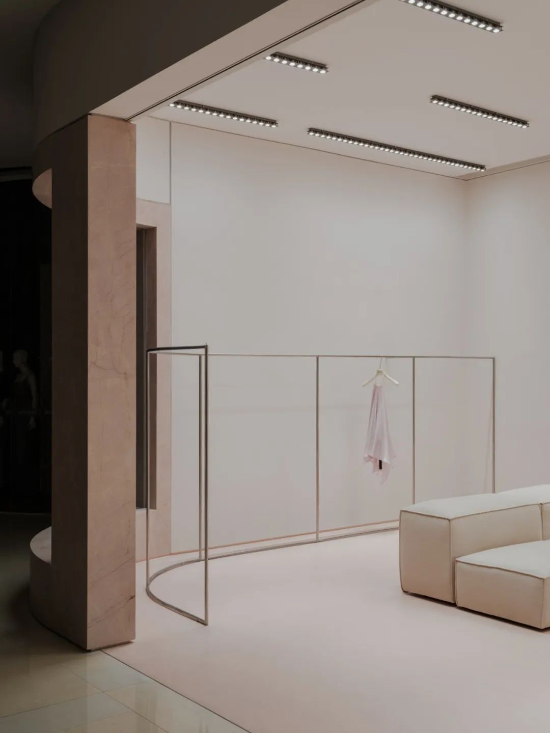 服装店丨中国杭州丨山地土壤空间设计-20