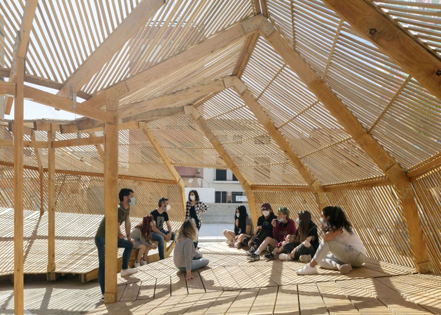 Zona Santiago 户外教室丨西班牙丨Bernat Ivars + Mixuro-15