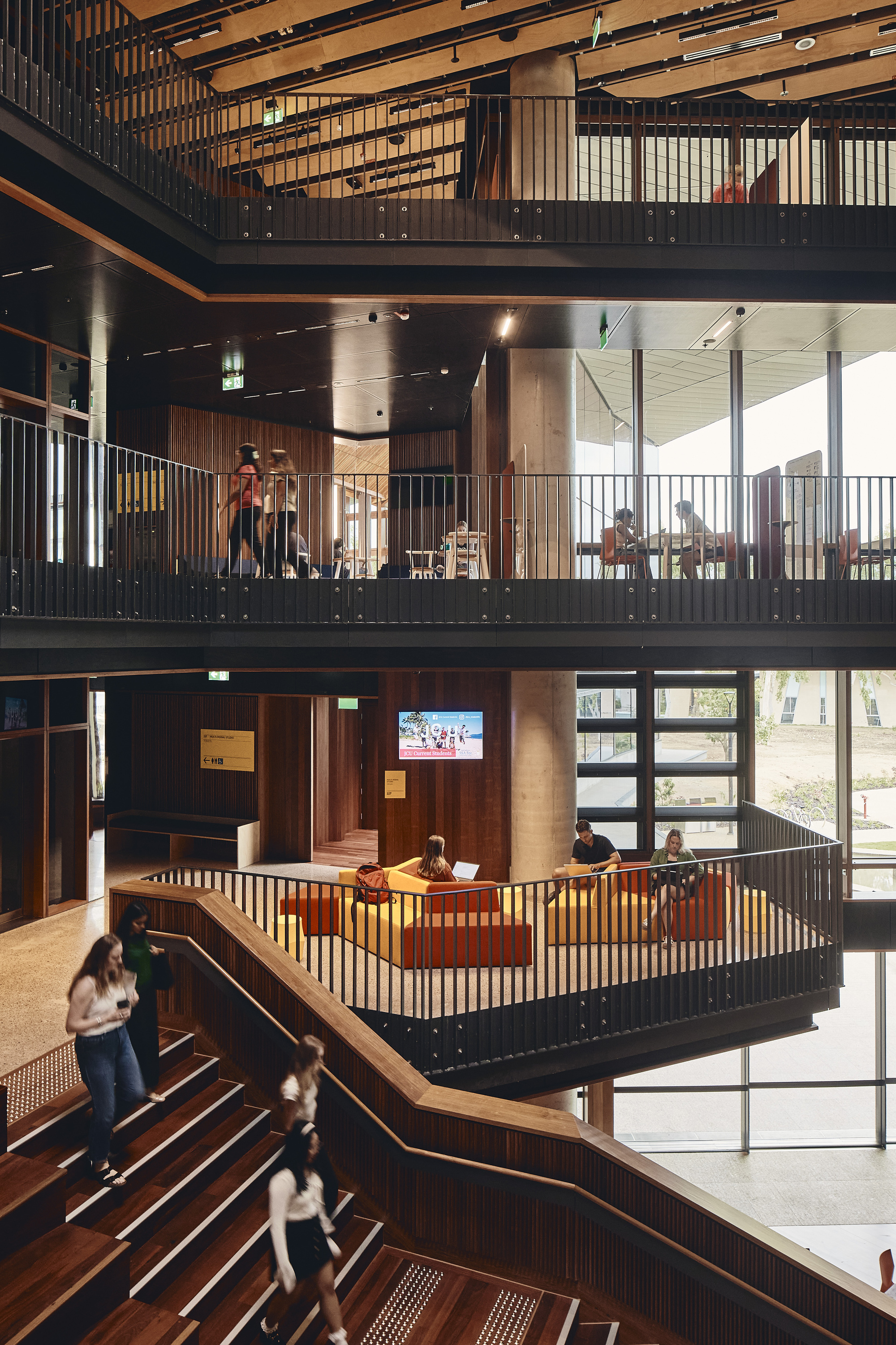 James Cook University Engineering & Innovation Place / KIRK Studio + i4 Architecture + Charles Wright Architects-32