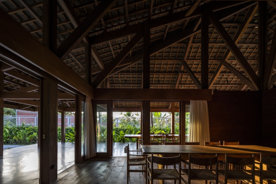 Ben Tre Buddhist Temple & Ancestral Hall / VTN Architects (Vo Trong Nghia Architects)-22
