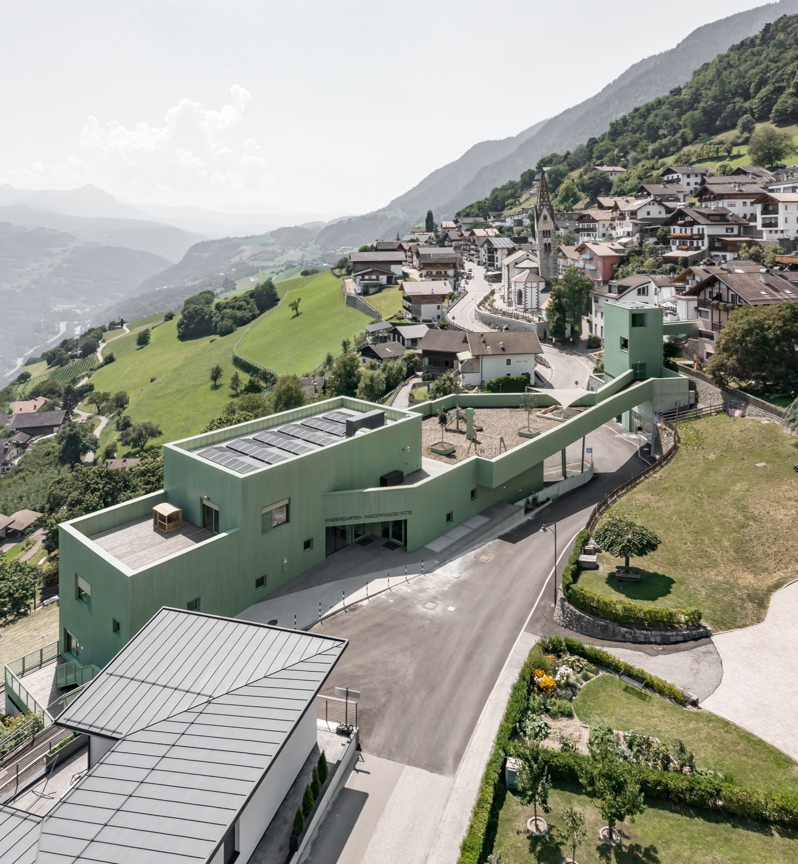 一座绿色之桥,意大利丨Roland Baldi Architects-10