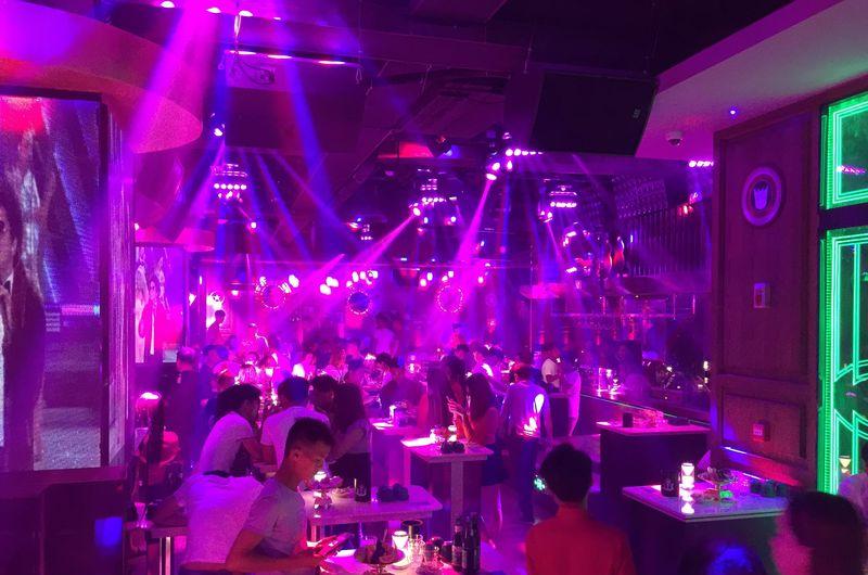 海南昌江呀诺达复古文艺酒吧-18