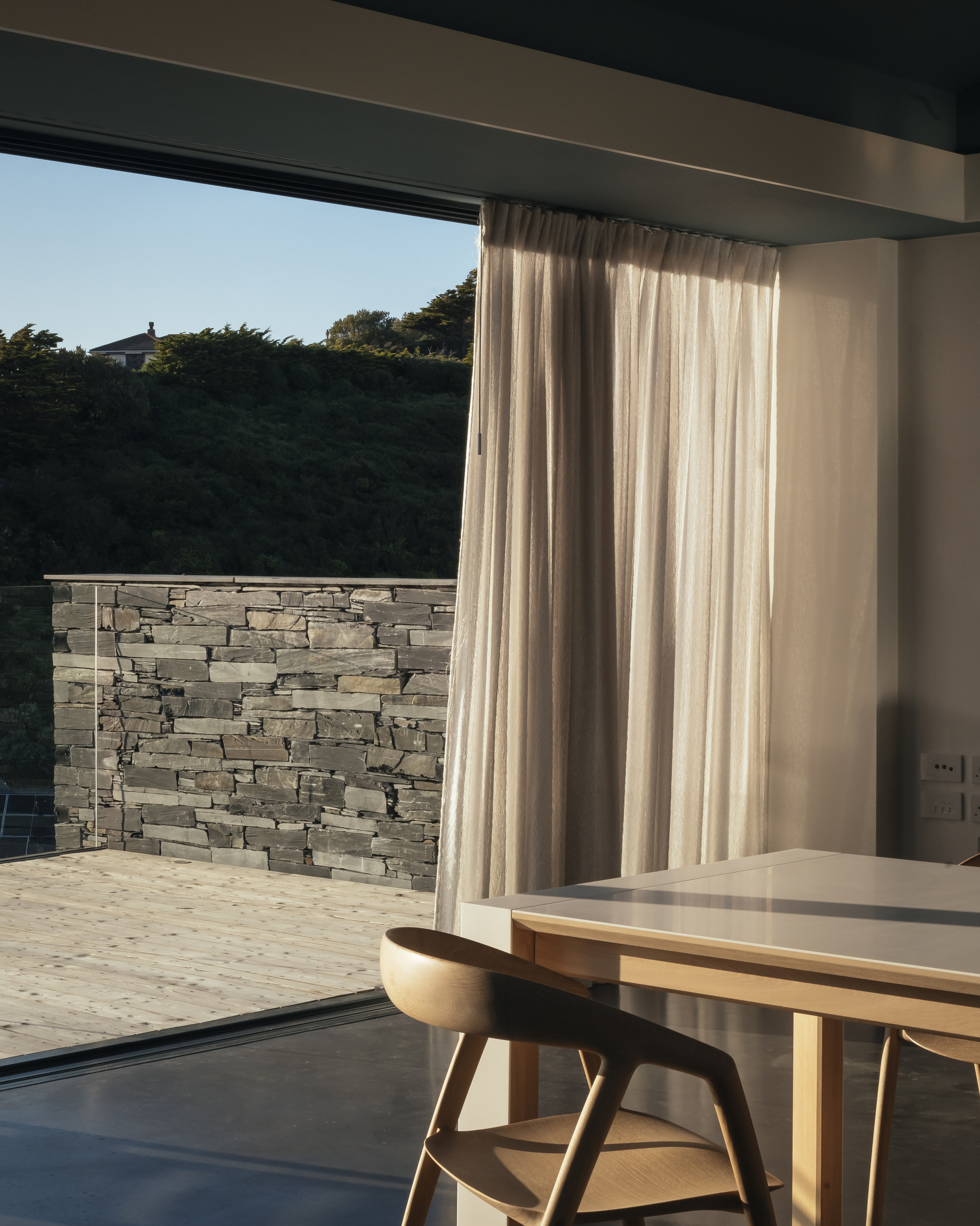 带有庭院的房子丨英国丨Invisible Studio-33