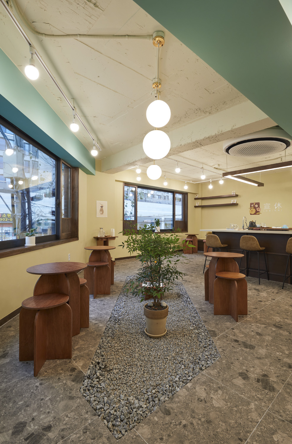 韩式休闲咖啡厅，24 平米打造东方氛围-10