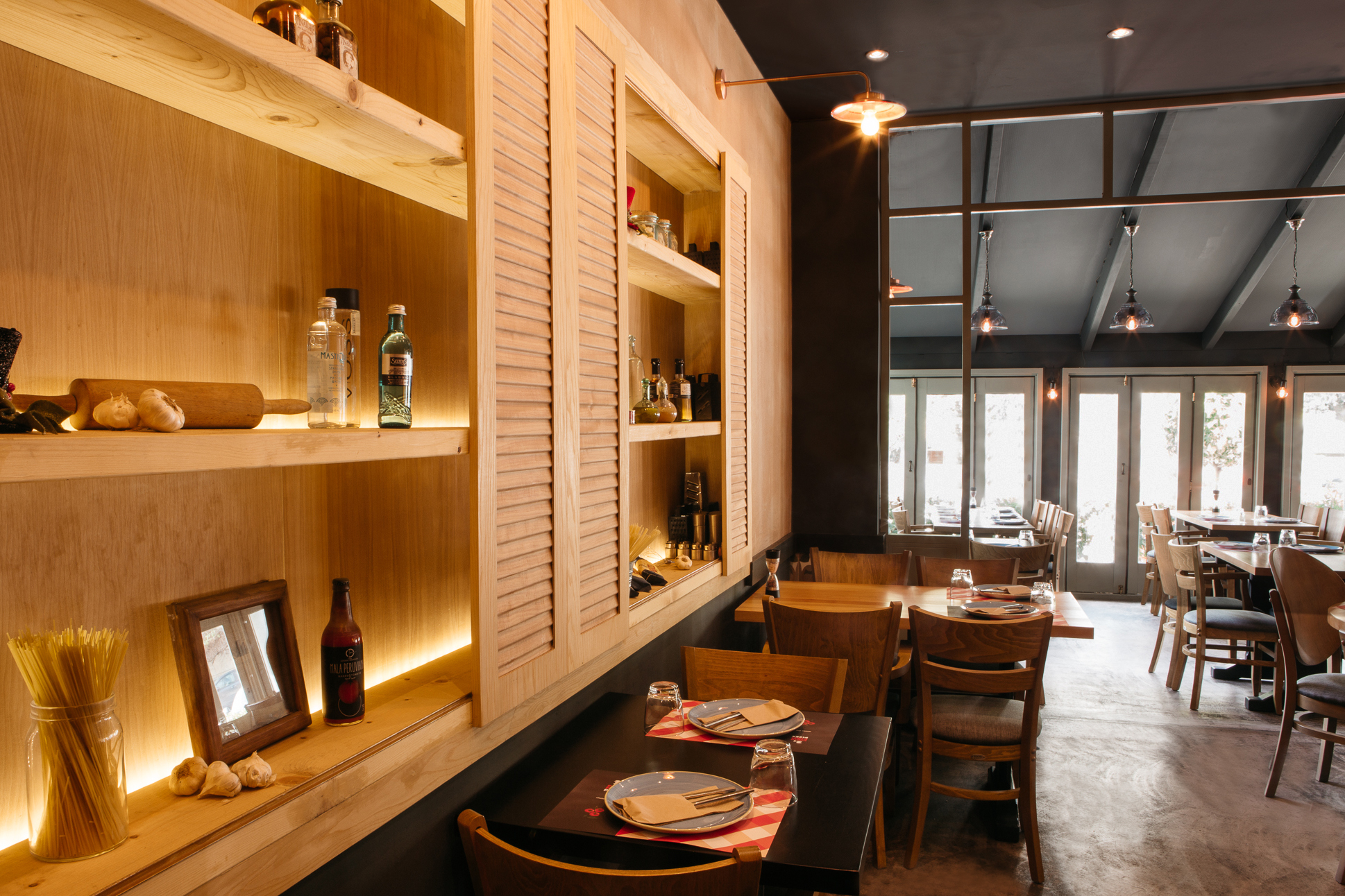 波尔图菲诺比萨店 | 地中海风情与意大利建筑的完美结合-0