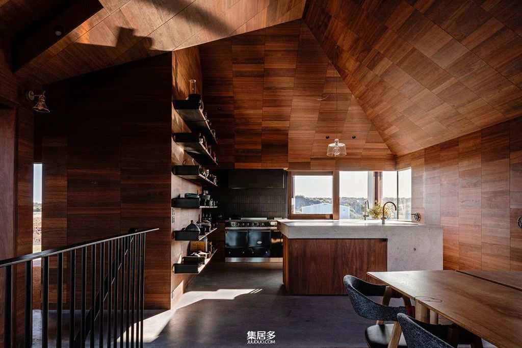 受传统农场启发的澳大利亚现代乡村住宅-7