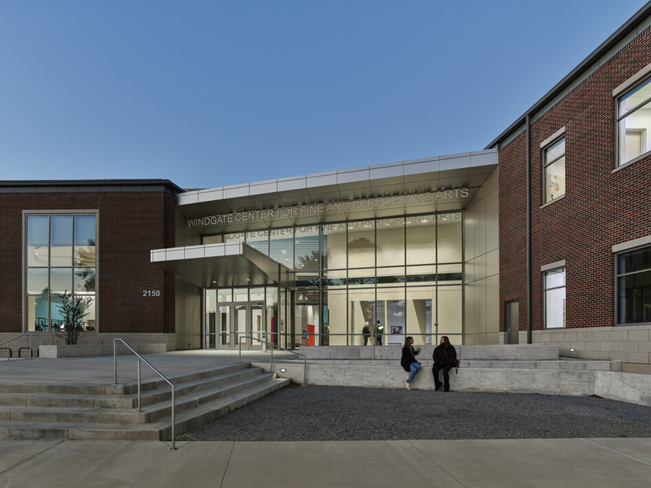 University of Central Arkansas: Windgate Center for Fine & Performing Arts - Perkins Eastman-6
