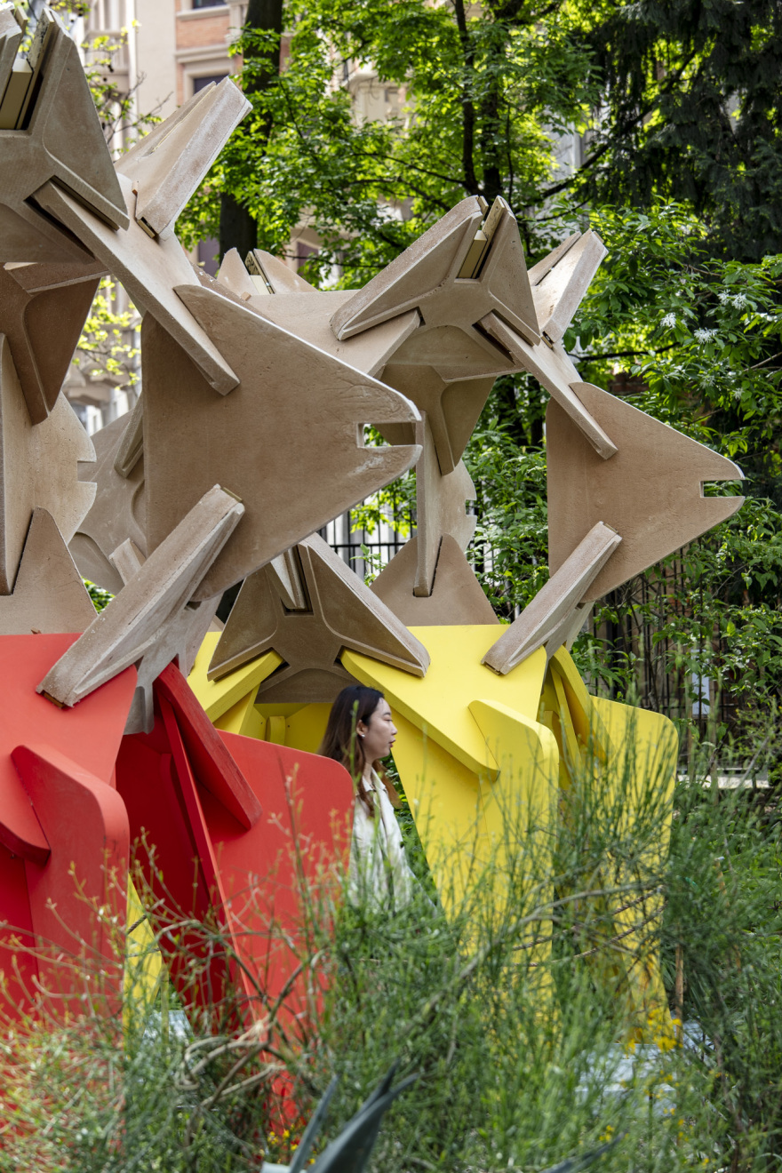 尼拉亚景观装置丨IDIEQ-18