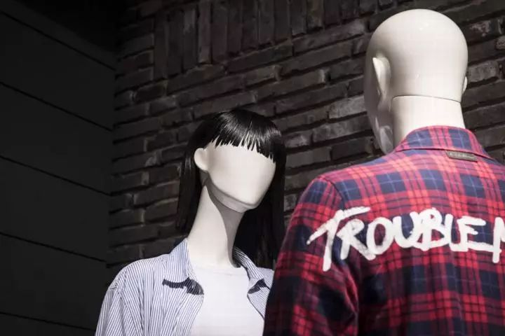 【182期】12月29日 最新零售展示空间设计-26