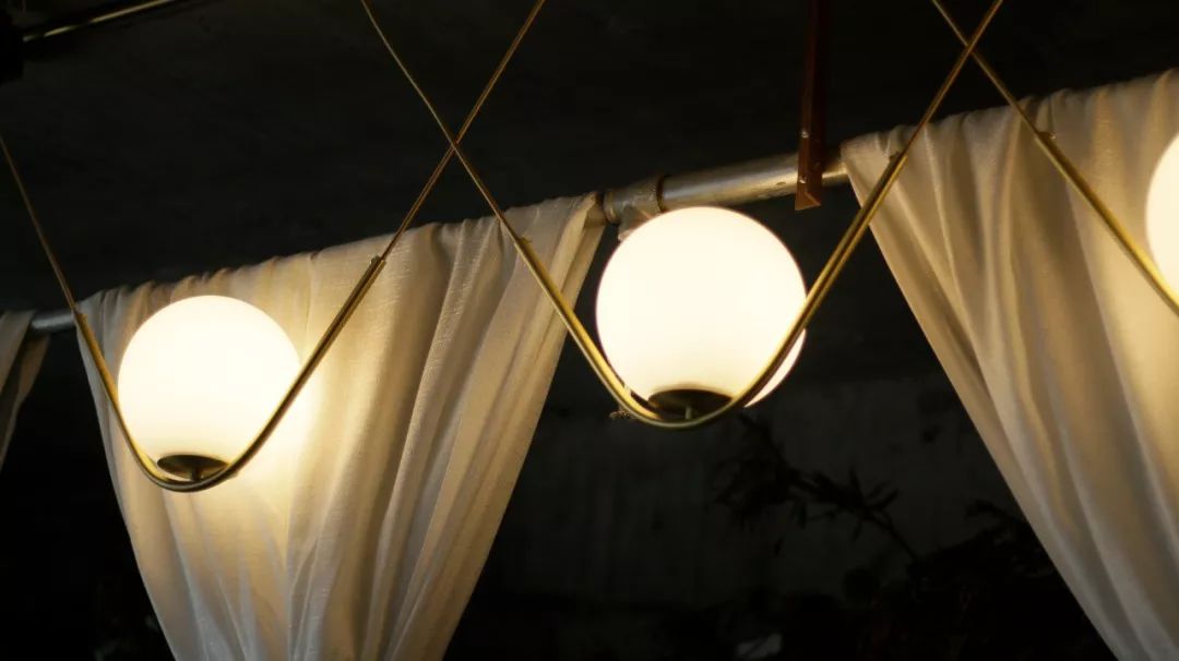 不羁花艺空间 | 混凝土与花的艺术结合-12