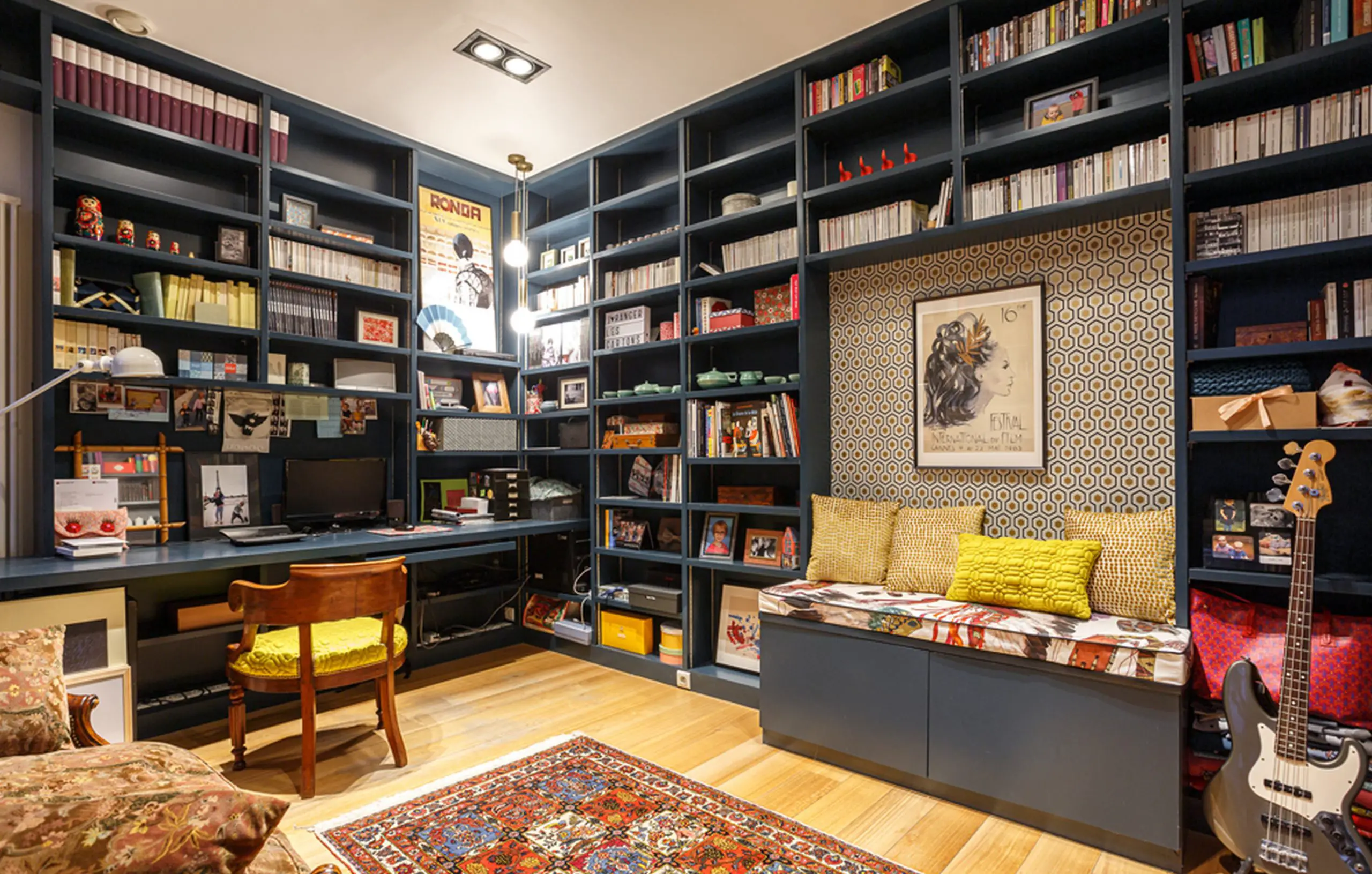 巴黎中心，工业风家庭复式公寓的完美改造-28