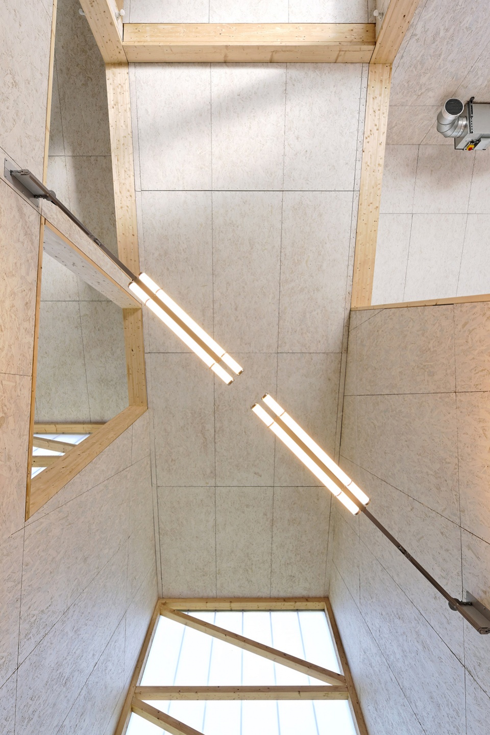 隐形建筑与身体对话 · 法国艺术家工作室设计丨Didier Fiúza Faustino-29