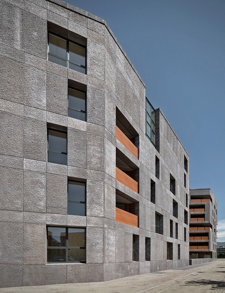 意大利城堡式社会住房设计-24