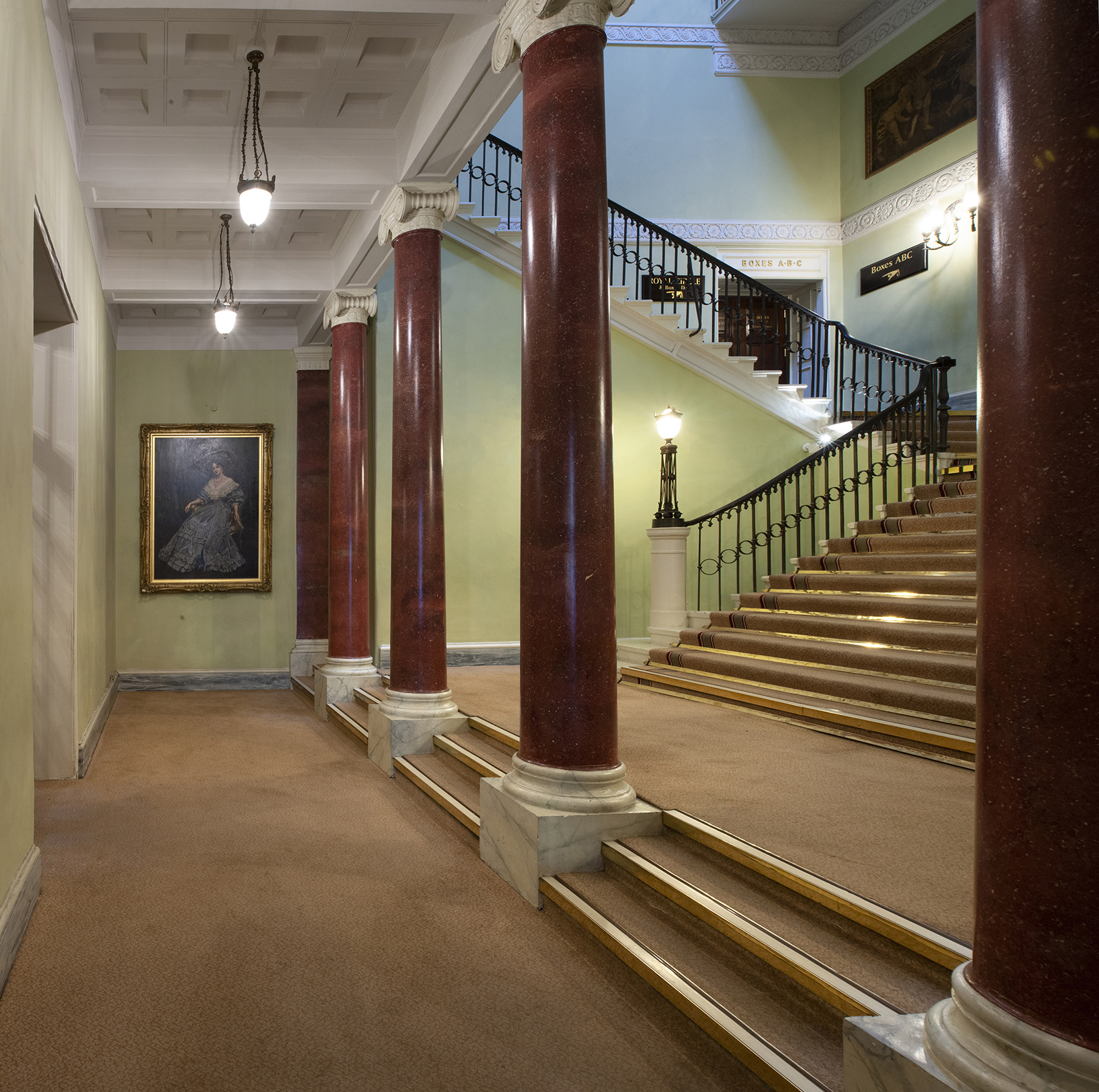 英国德鲁里巷皇家剧院丨Haworth Tompkins-56