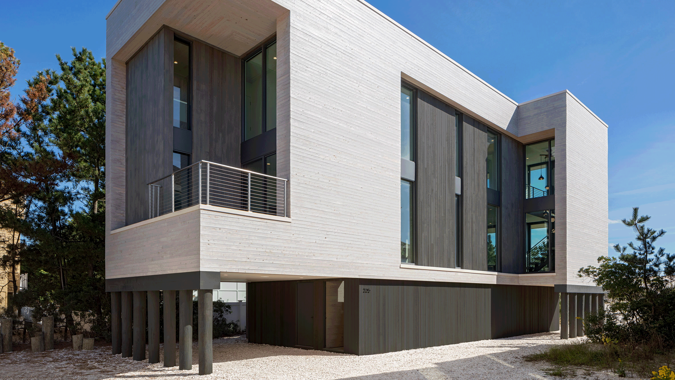 掌案免费分享多个高清别墅场景图，内含别墅户型图-8