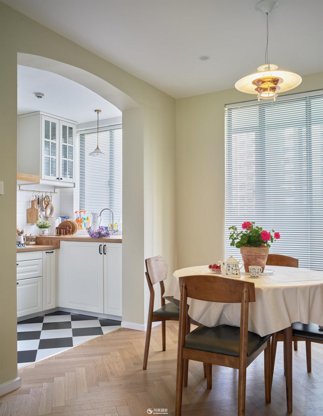 北欧中古风套间设计-27