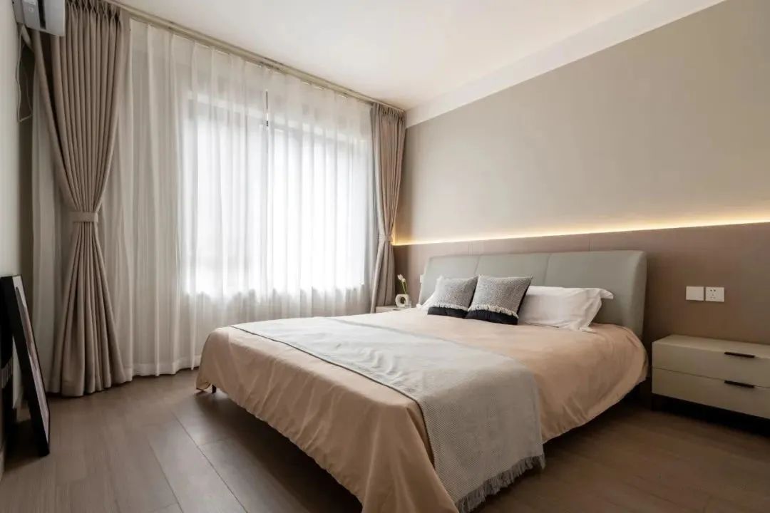 装修案例 | 126㎡现代风格：奶茶色为主，温馨居家空间！-137