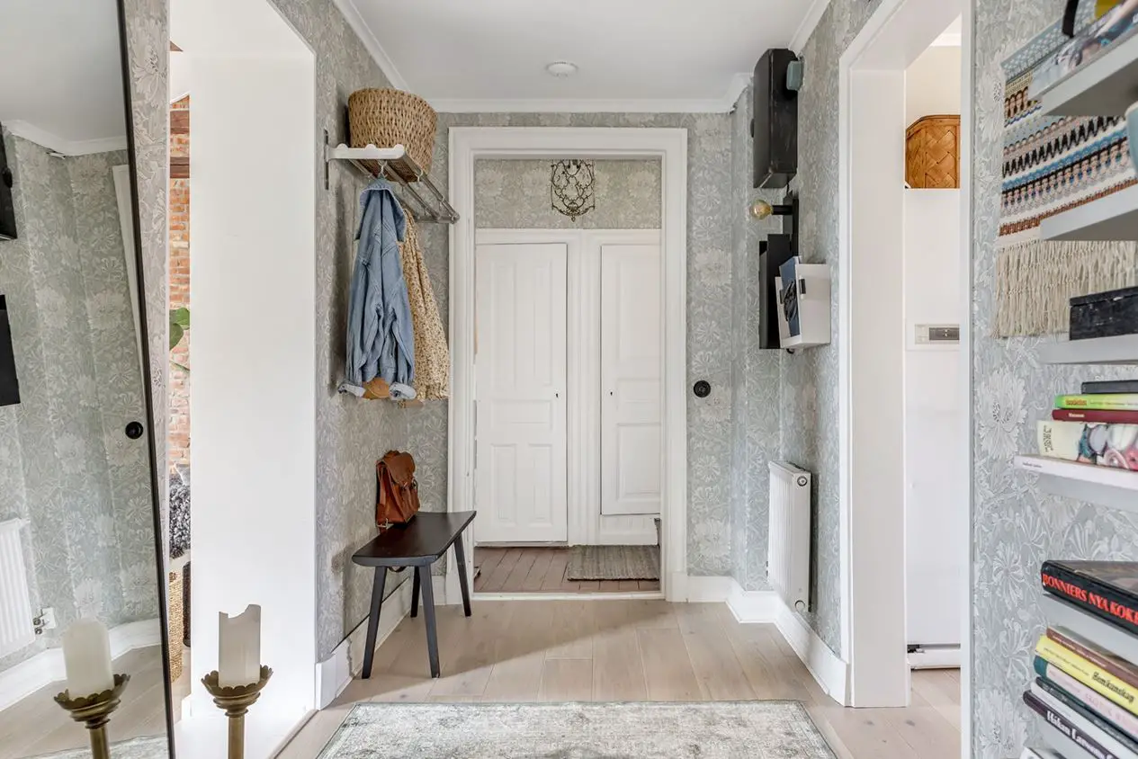 瑞典湖畔的砖墙公寓 | 宁静的斯堪的纳维亚风格-19