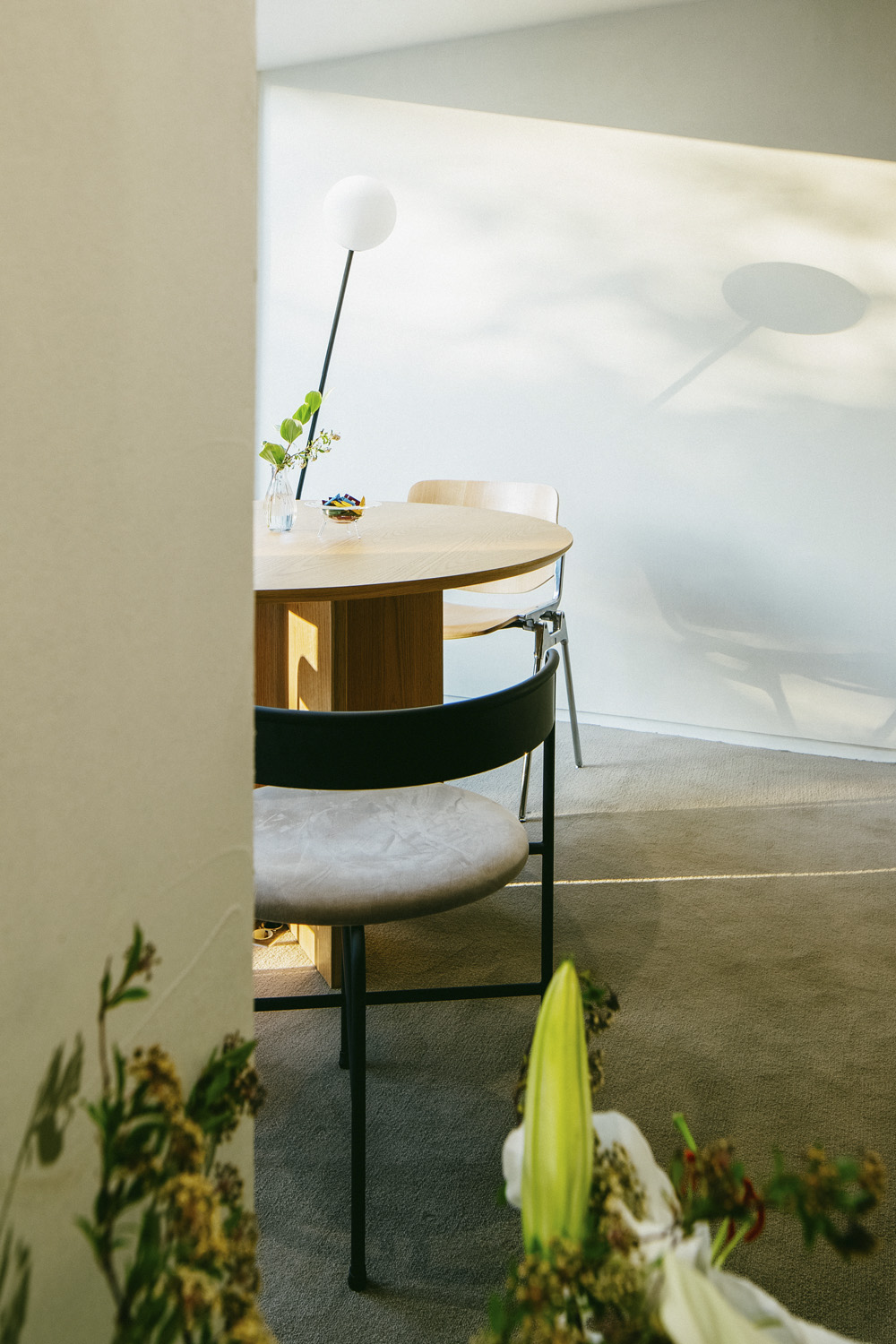 首尔白色与原木高级男装店 尽显简约魅力-16