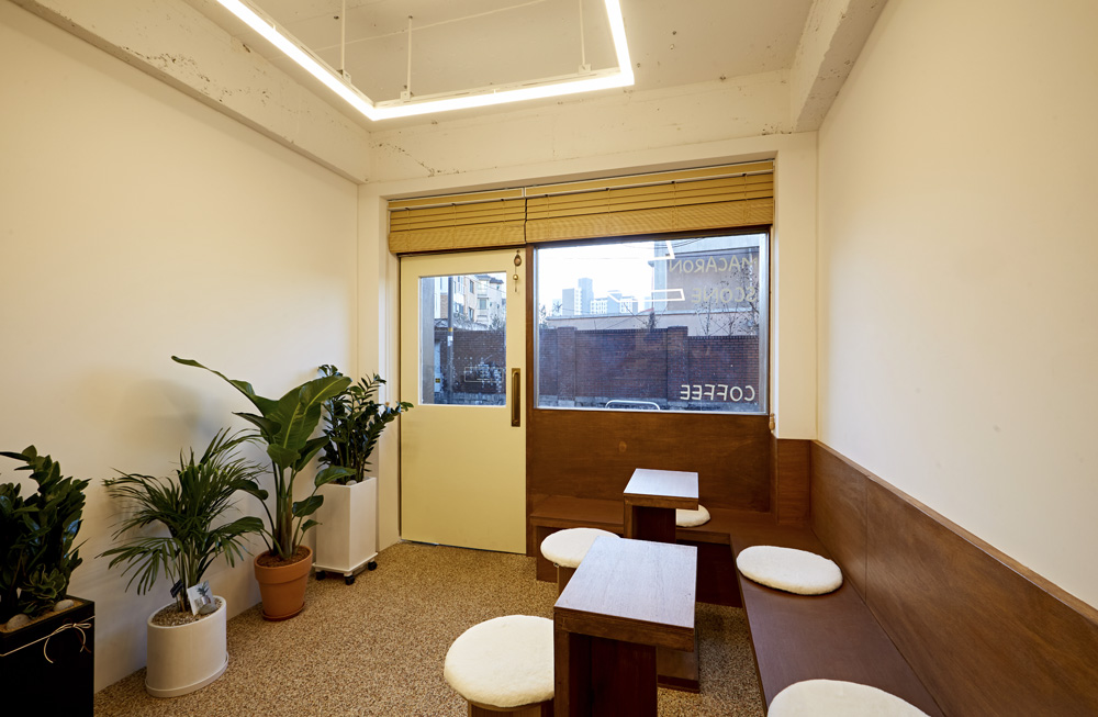 15 坪卡啡小馆，精致温馨的室内设计-9