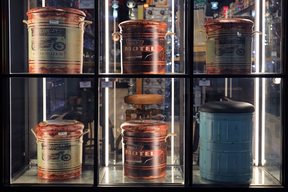 《T 和 Z 酒吧及棚屋必需品》-16