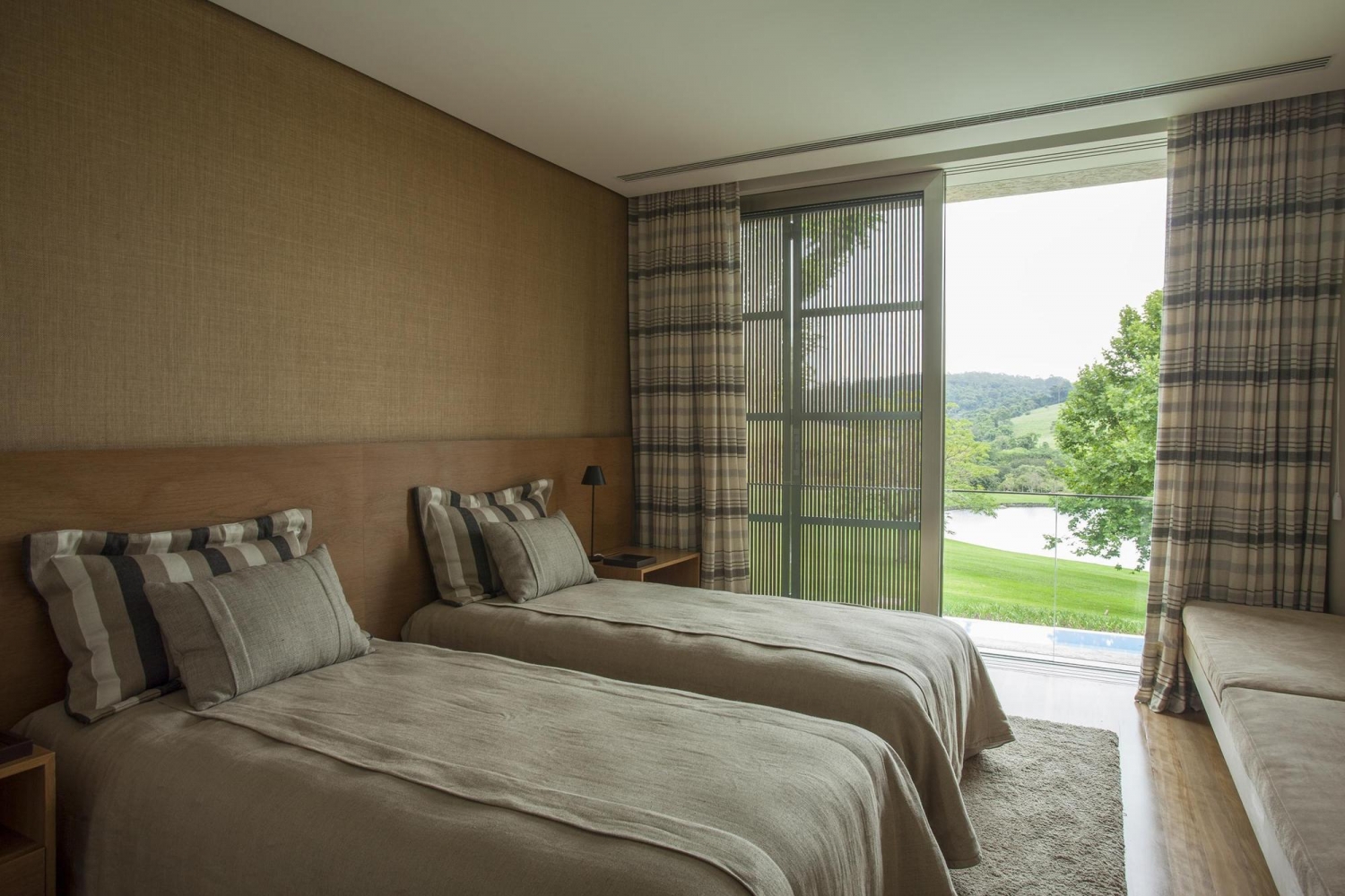 巴西伊塔蒂巴住宅丨RoccoVidal P+W-38