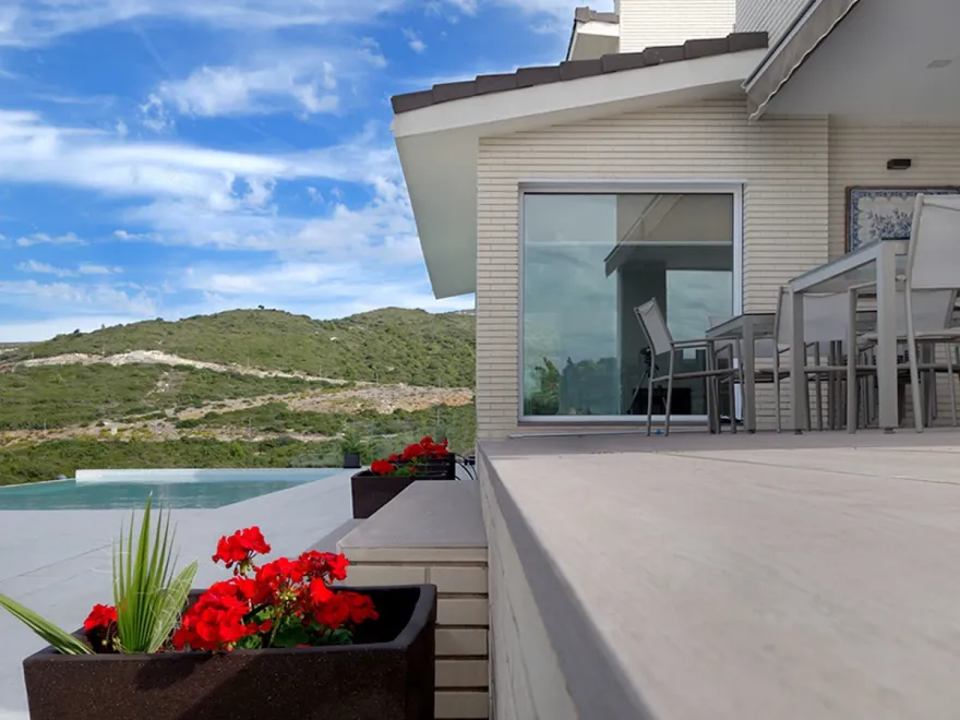 西班牙海滨别墅,打造通透生活空间-21