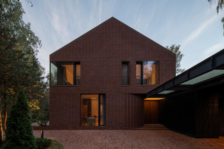 特罗伊茨克的私人住宅丨RussiaMoscow丨Sergey Skuratov Architects-26