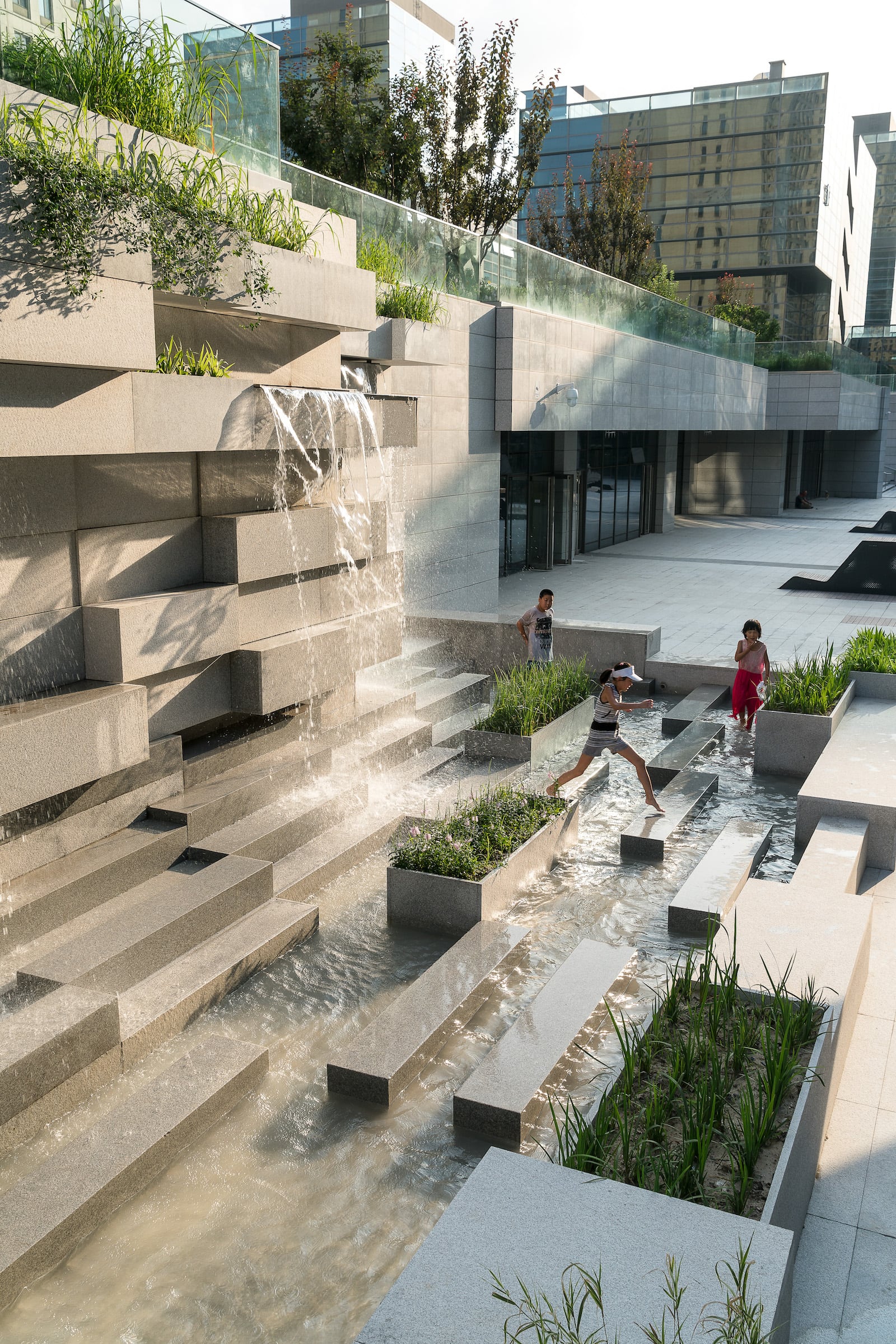 北七家科技商业园区丨中国北京丨Martha Schwartz Partners Ltd-11