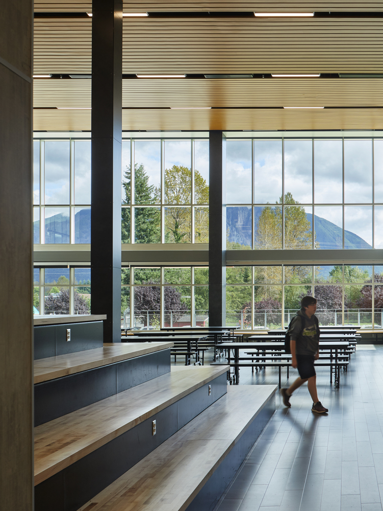 美国芒斯高中-30