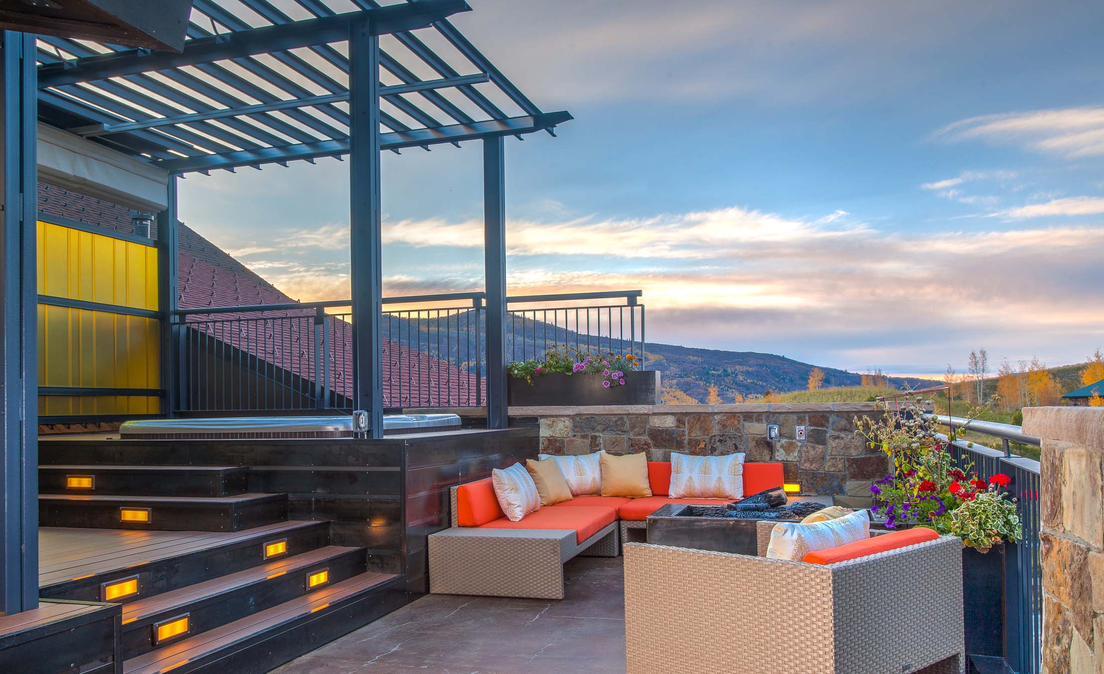 垂直艺术建筑打造四季皆宜的滑雪胜地顶层露台设计-28