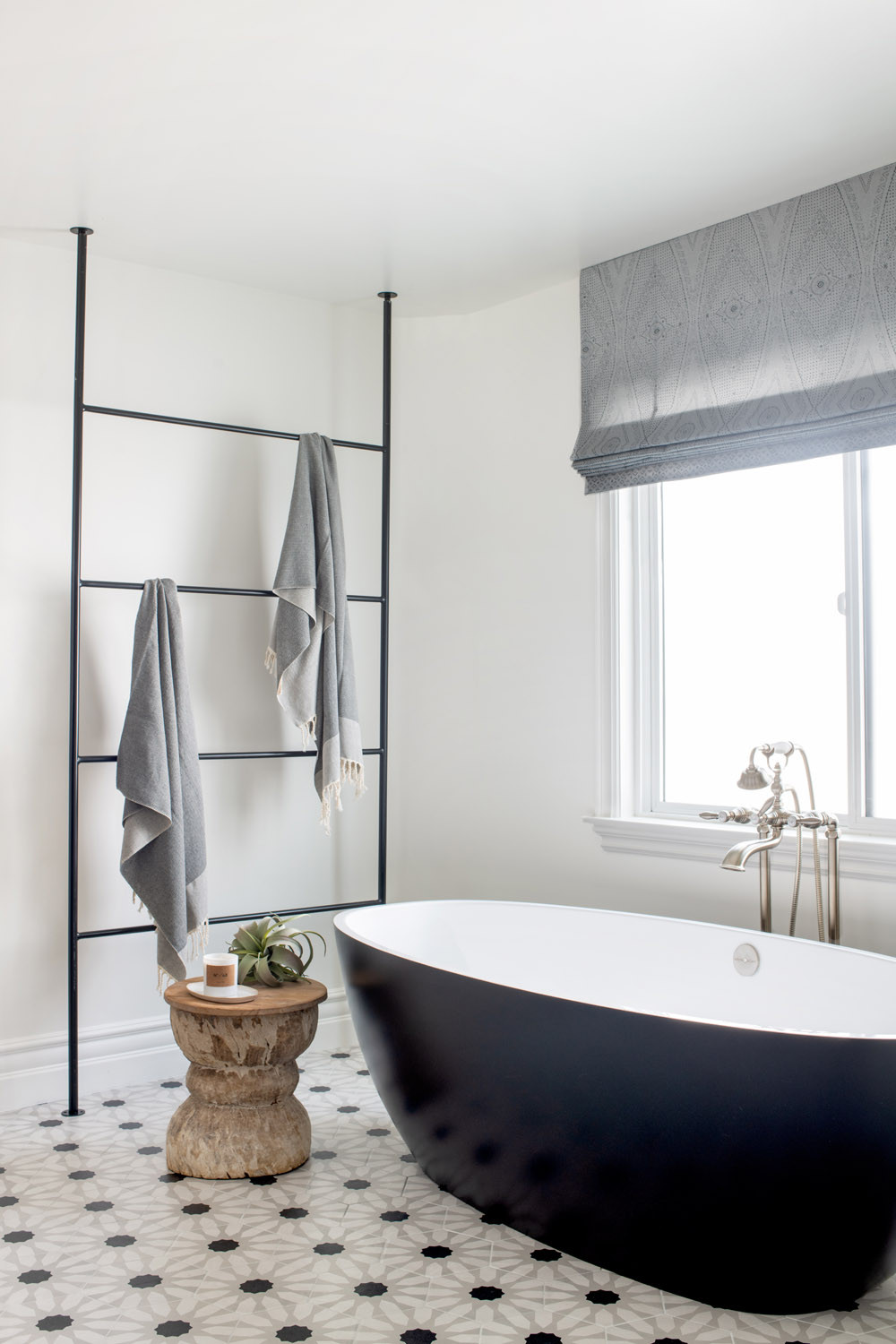 从米色到明亮的地中海风格住宅-17