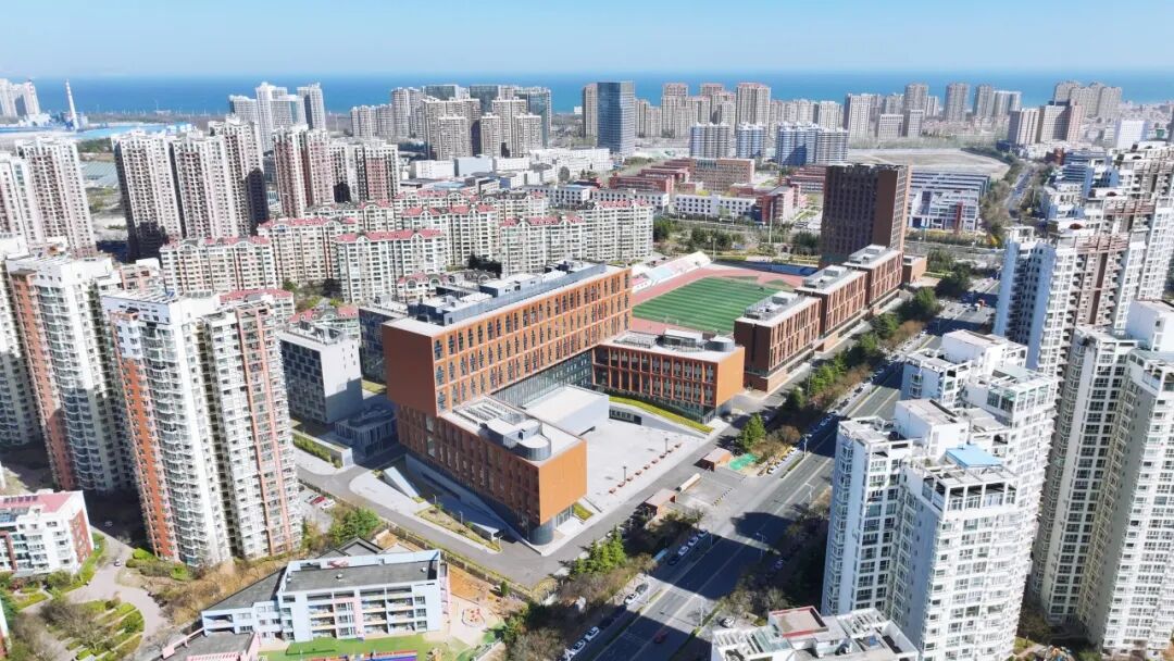 赋能职业教育体系建设！中建八局烟台工程职业技术学院南校区项目启用-7