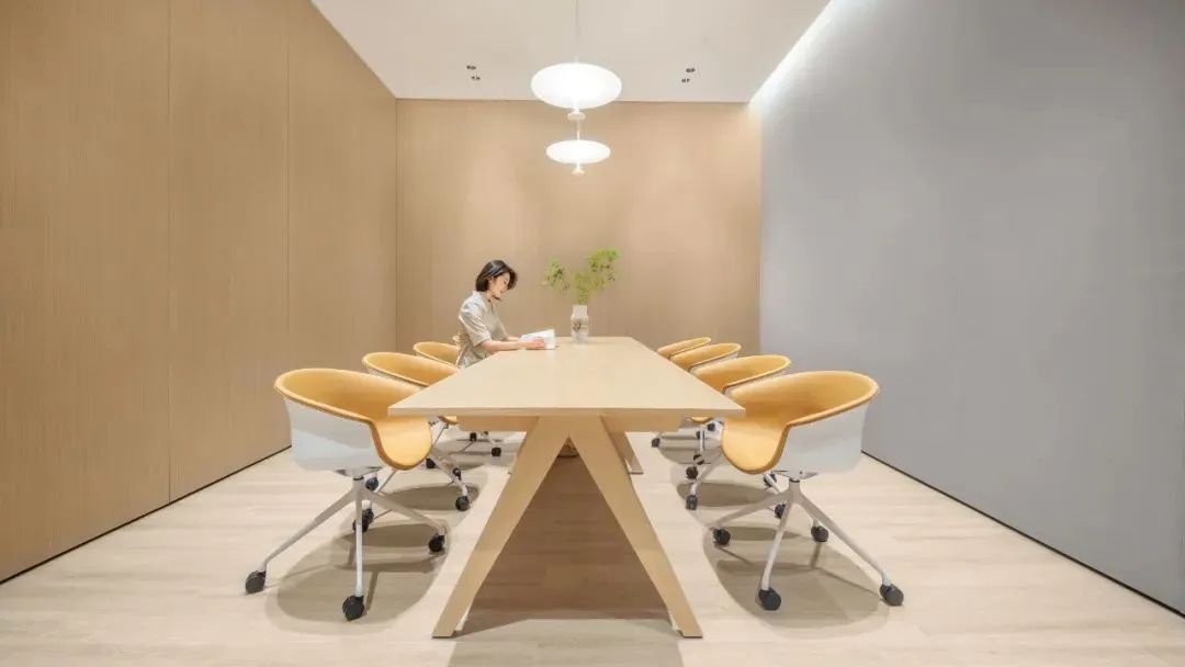 蔚来新能源汽车展厅丨中国天津丨上海泊赫环境艺术有限公司-36