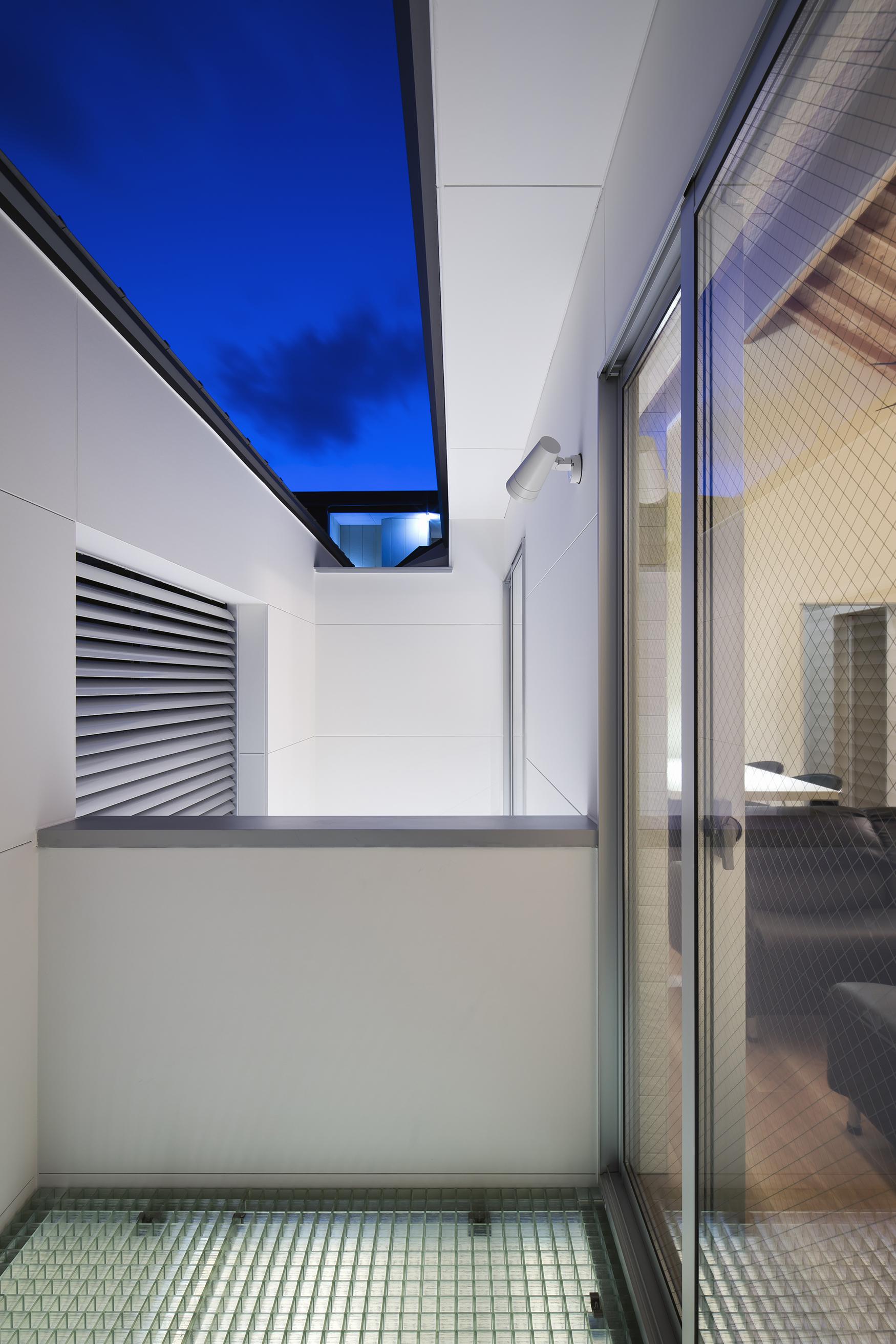 日本大阪平川简约住宅 | 室内外和谐共生的生活空间-16