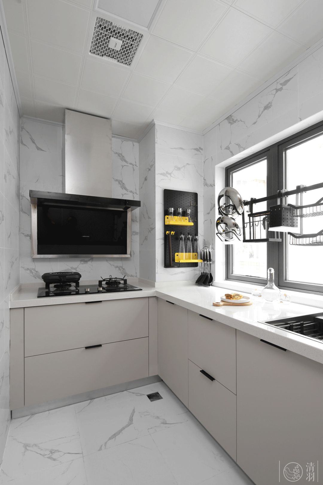 小户型大收纳，音乐游戏爱好者的时尚空间-35