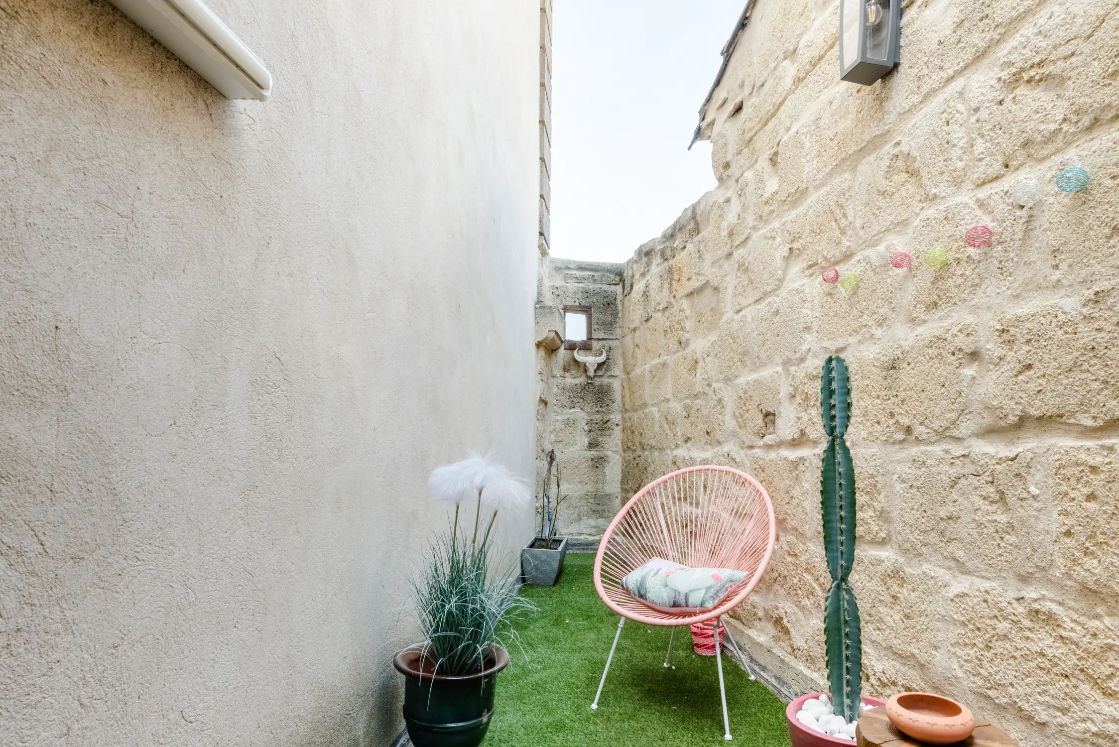 Camargue 石制阁楼 | 工业风的独特魅力-20