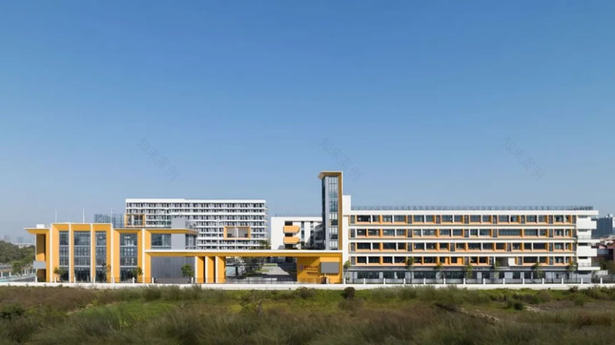 华东师范大学附属顺德美的学校(一期)丨中国佛山丨广东天元建筑设计有限公司(睿住天元)-4