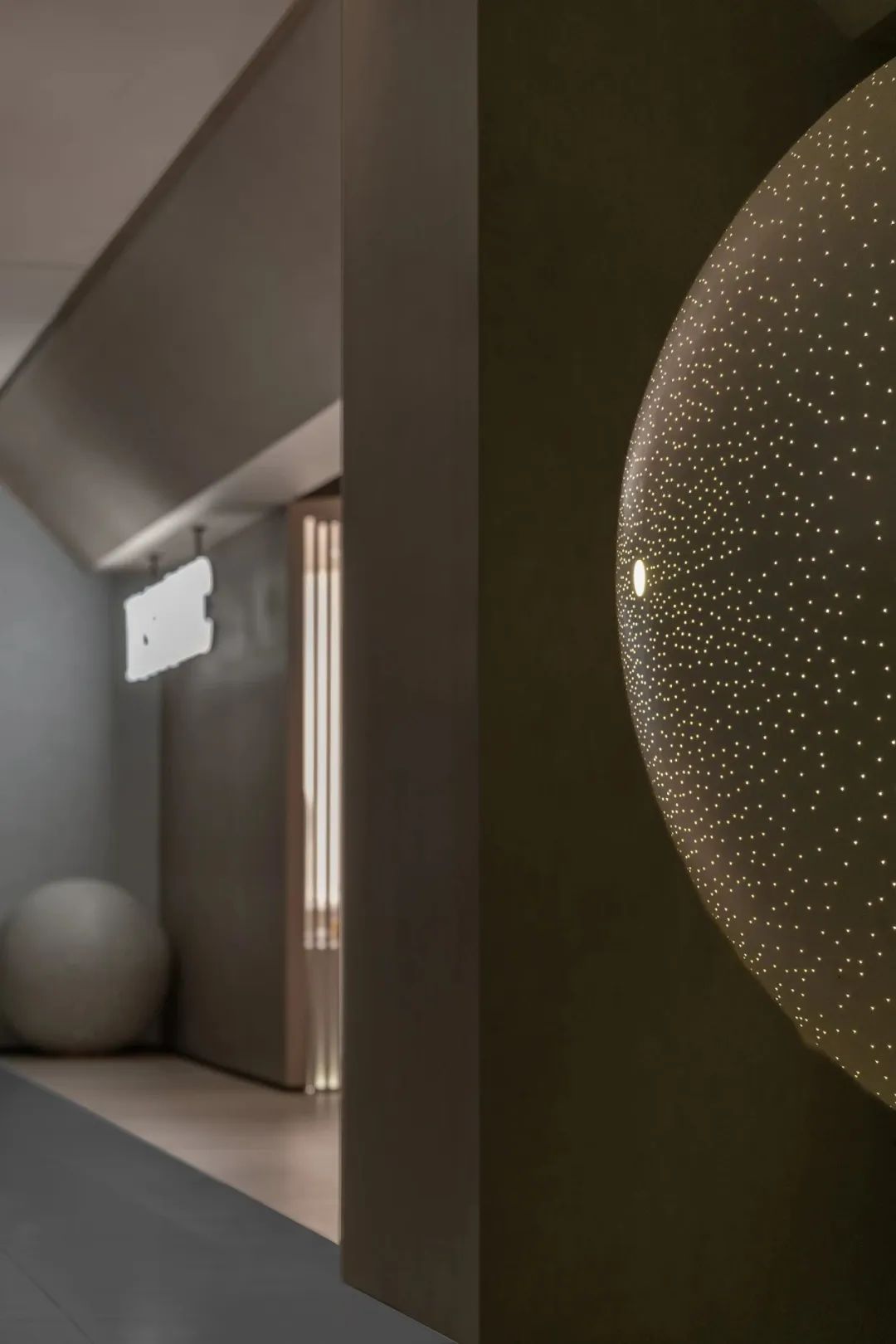 RESTONIC 美国蕾丝床垫智能体验馆丨中国广州丨广州简美设计-52