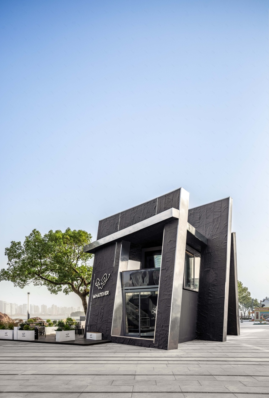 Whatever 咖啡苏州湖滨新天地店丨中国苏州丨平介设计-16