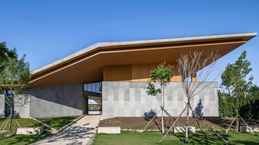 大地之痕:七色山矿坑花园游客中心
,青岛 / UUA建筑师事务所-16