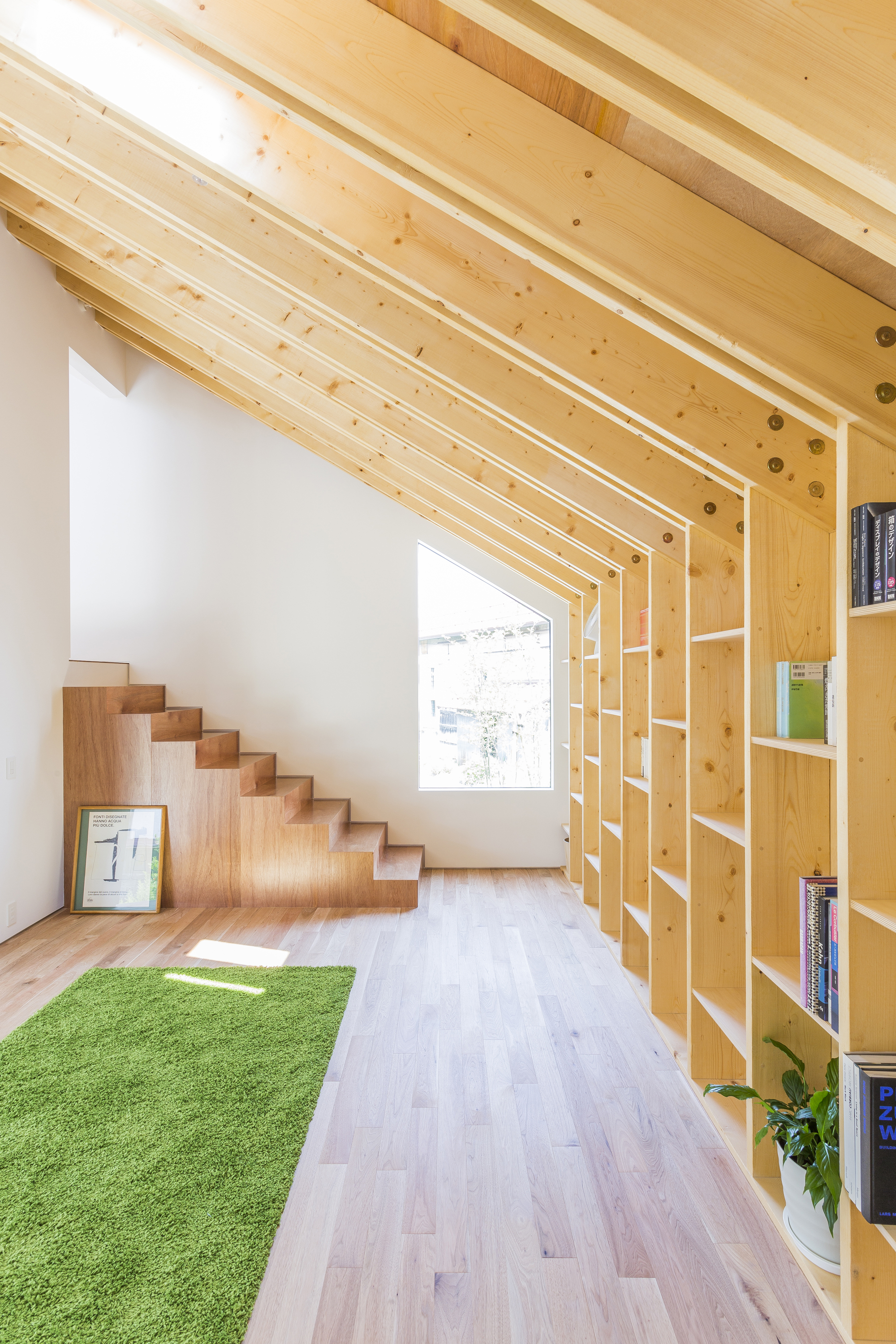 三角形层屋丨日本丨Maruta Architects-32