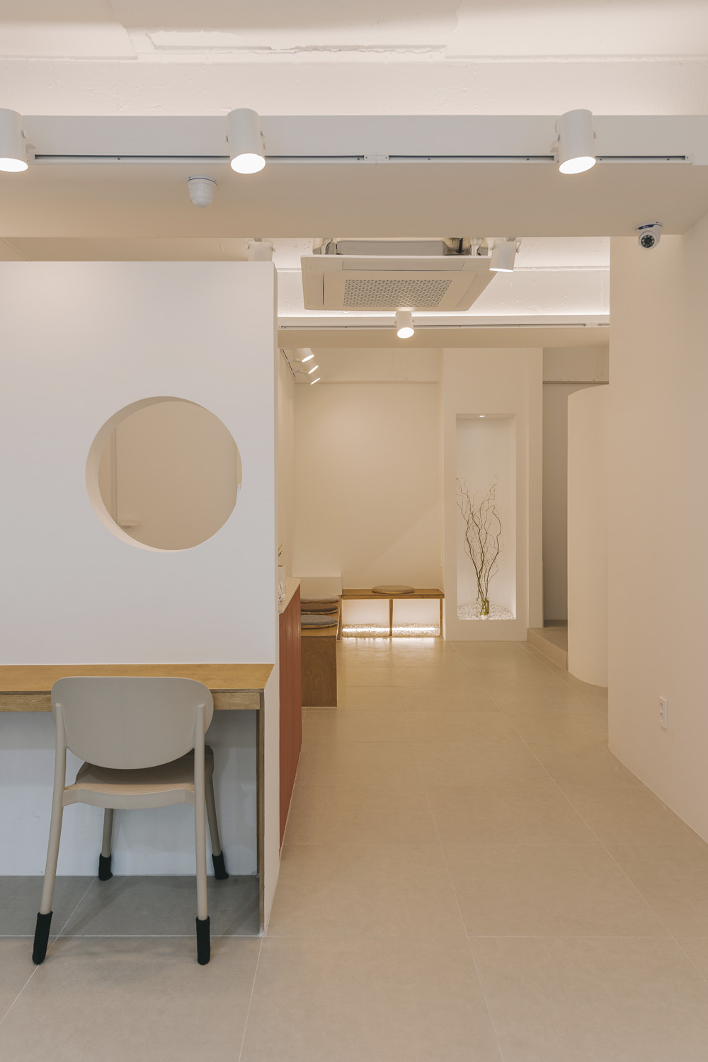 简约清新 23 平米美容室设计-13