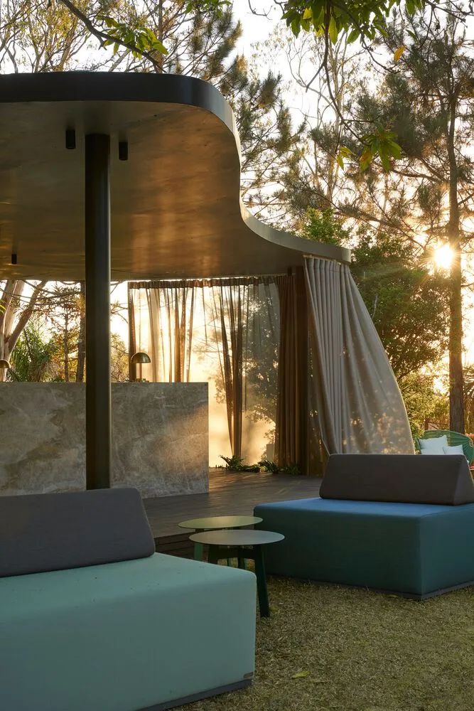 泳池边的诗意临时酒吧丨“勾勾手设计网”-18